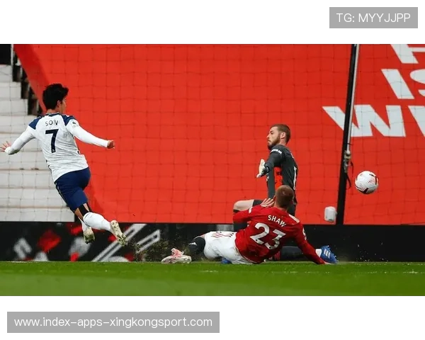 热刺终场前的最后一击定格胜利——从看台到心跳的品牌叙事