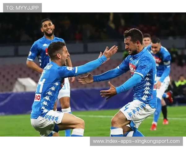 那不勒斯在主场展现强度,奥斯梅恩头顶脚踢全场焦点